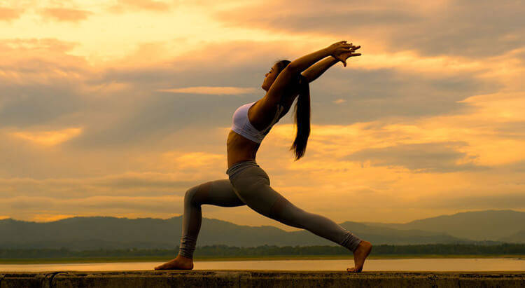 Yêu Thể Hình hướng dẫn tập Yoga